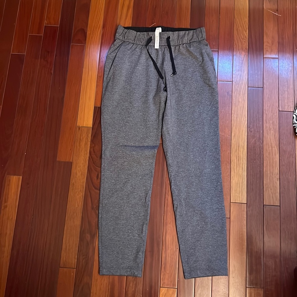 Women’s Lululemon Joggers- Like New!